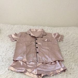 𝒲𝑜𝓂𝑒𝓃'𝓈 𝓍𝓈 𝓈𝒾𝓁𝓀 𝒫𝒾𝓃𝓀 𝓅𝒿